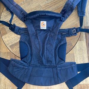 Ergobaby 100% Cotton Midnight Blue Baby Essential